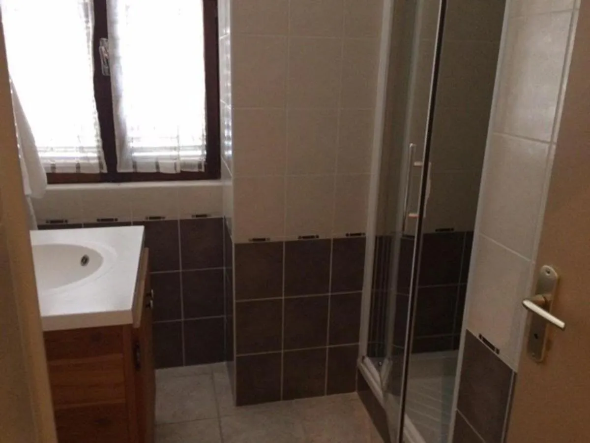 Appartement Renove 3 Pieces, Proche Gare Et Remontees Mecaniques - Fr-1-330C-84 Briancon  Apartment Briancon (Hautes-Alpes)