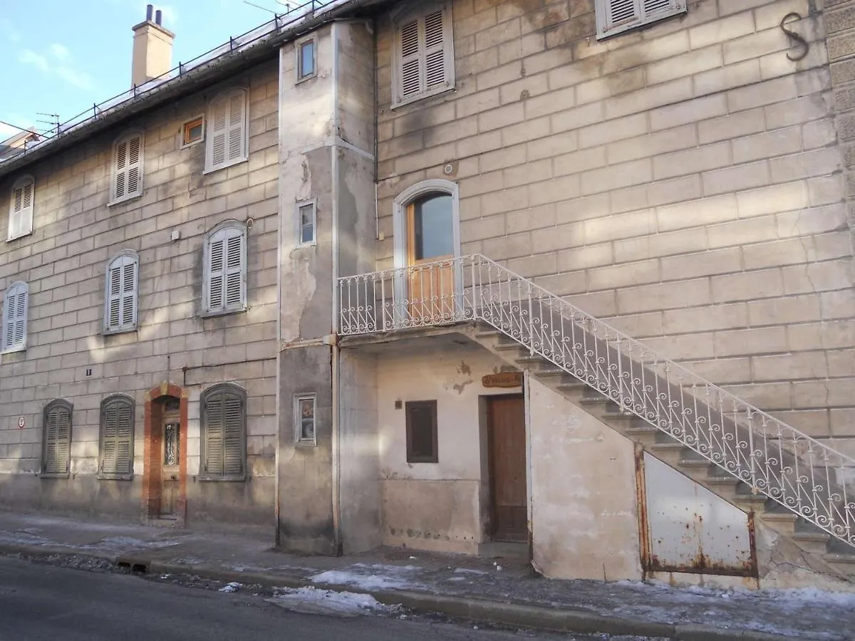 Appartement Renove 3 Pieces, Proche Gare Et Remontees Mecaniques - Fr-1-330C-84 Briancon  France